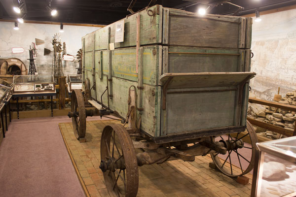 Newton Farm Wagon